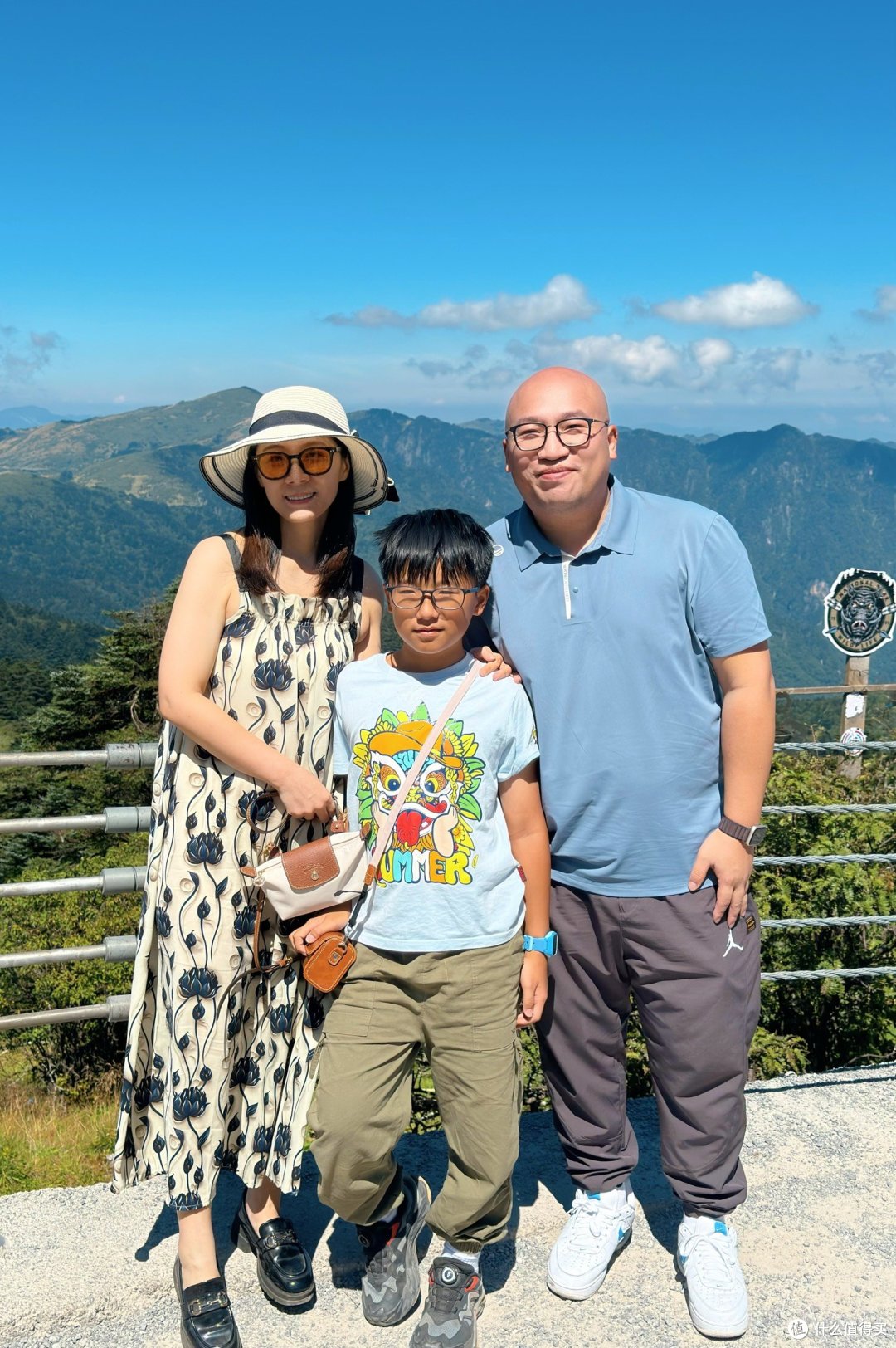 一起旅游之探秘神农架