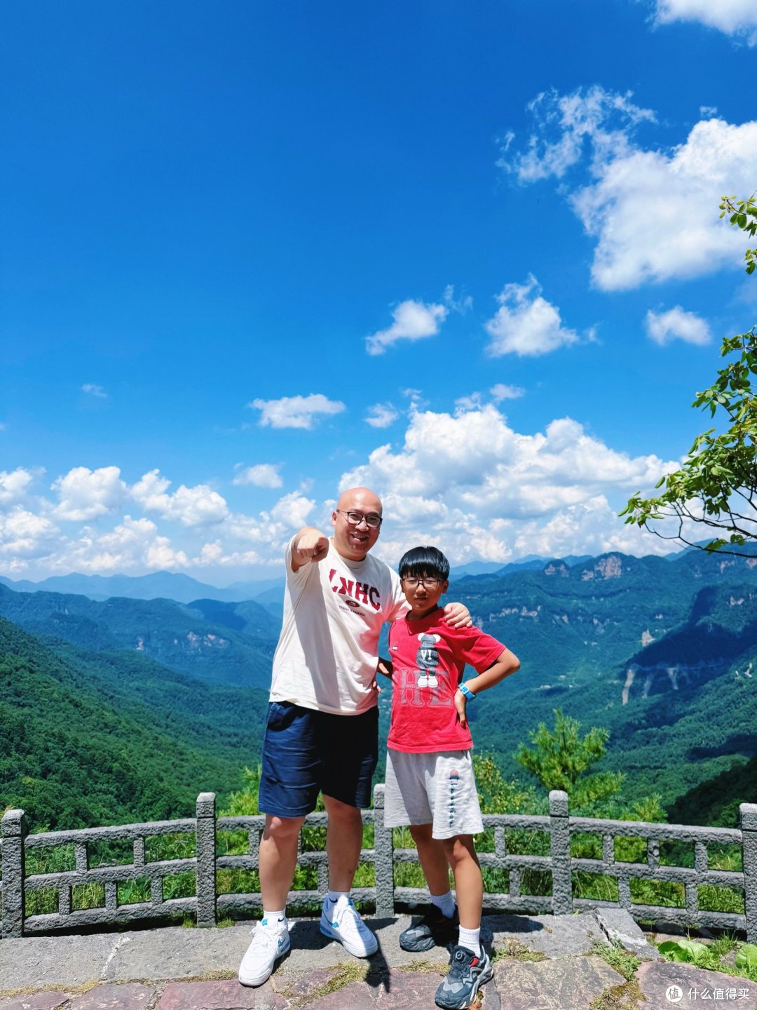 一起旅游之探秘神农架