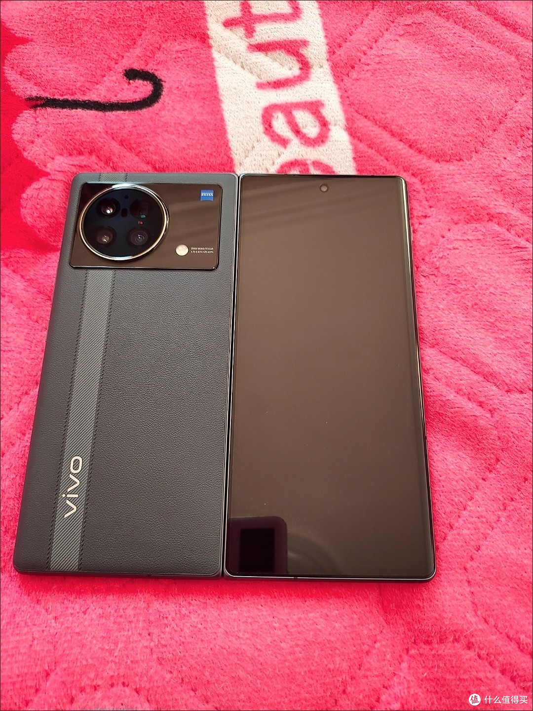 vivo X Fold3:折叠屏新选择,商务人士必备神器?