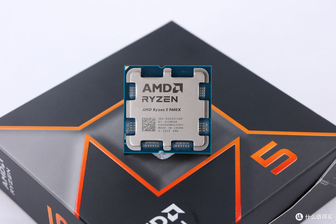 预算1.1W搞定4070TiS高性能整机，9600X+B650迫击炮装机实测