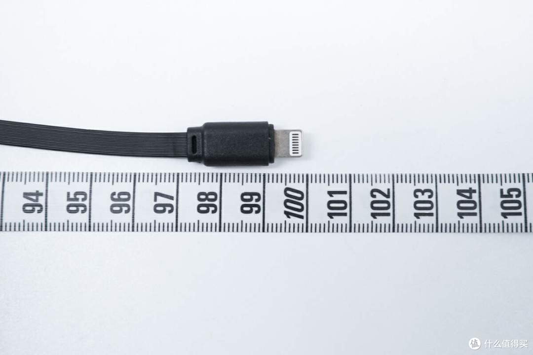 拆解报告:3W特斯拉焕新版MODEL3中控扩展坞