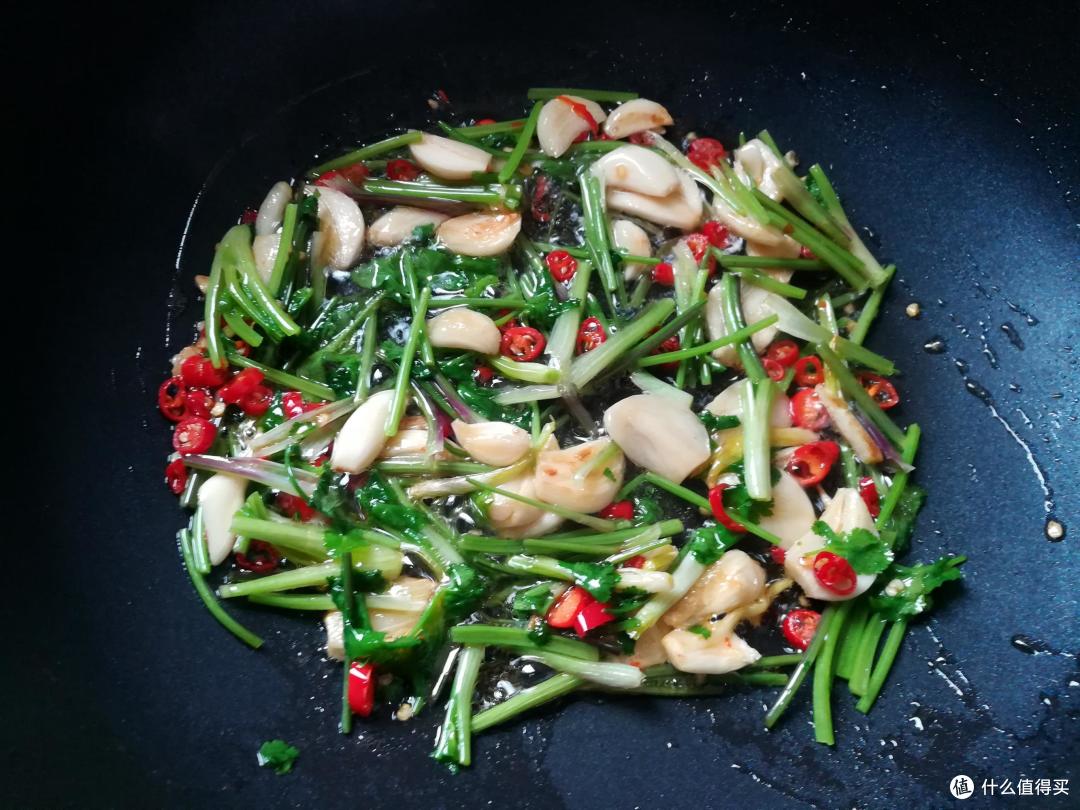 老一辈爱吃的下酒菜,滋阴润燥,简单一炒,比酱牛肉还香
