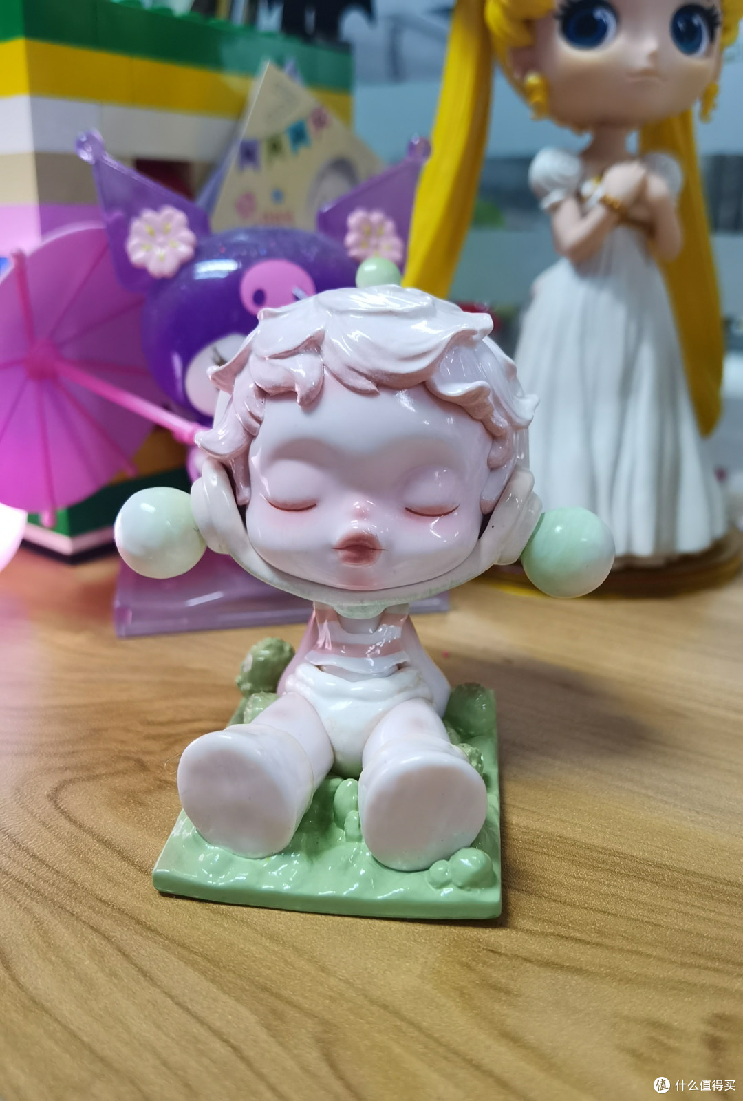 泡泡玛特SP温度系列微风起,传说中的手机支架?