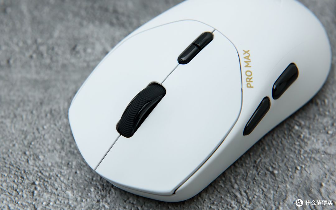 小身材大心脏: 雷柏VT1 PRO MAX游戏鼠标开箱