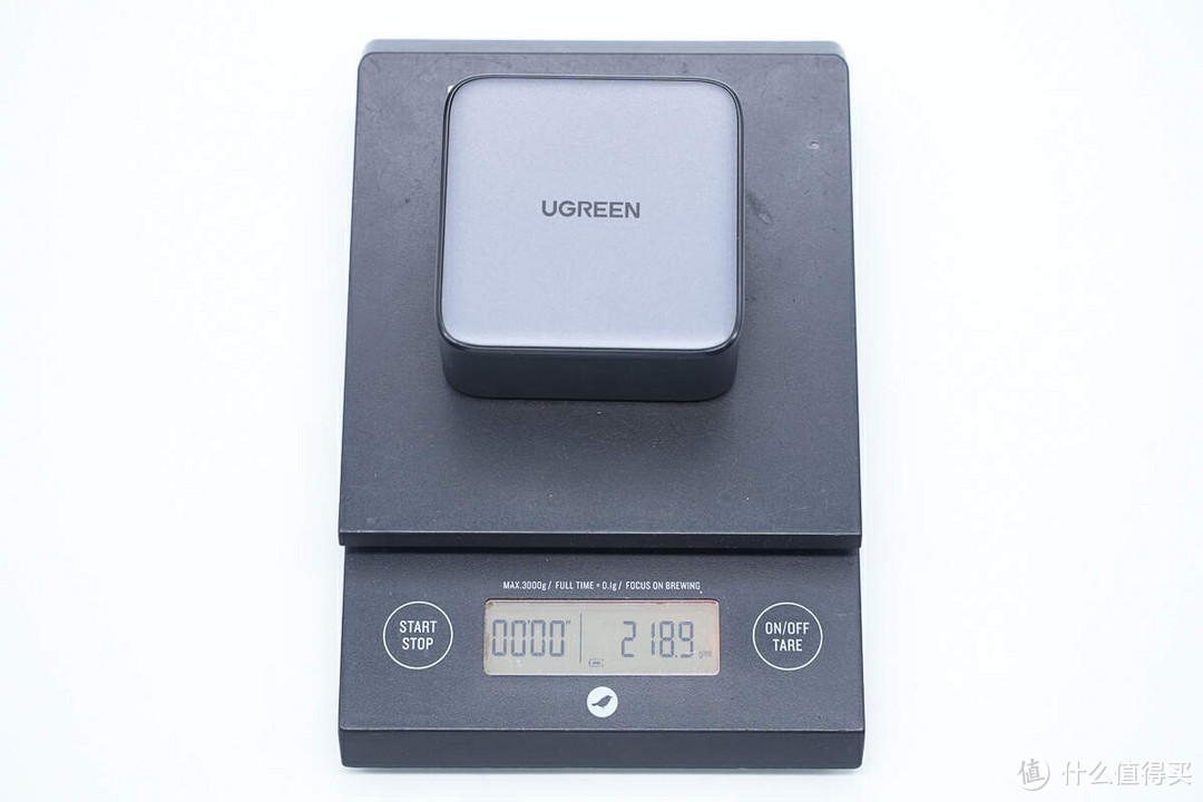 拆解报告：UGREEN绿联100W 3C1A四口氮化镓充电器X564