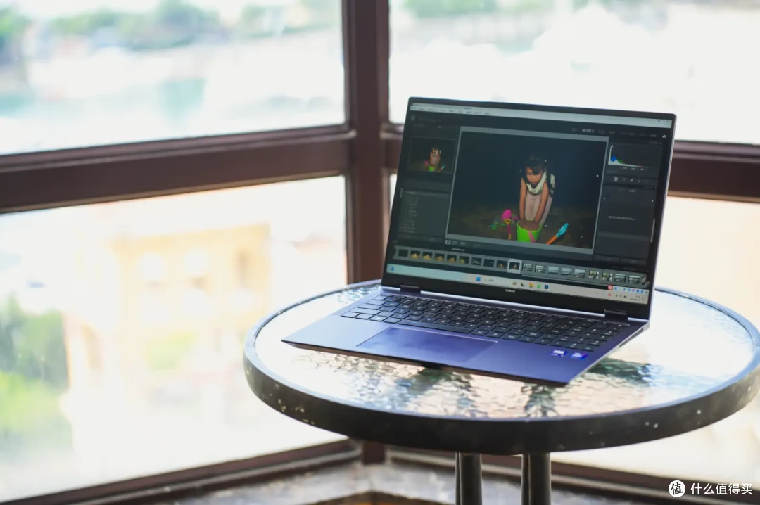 旅途中想畅玩《黑神话:悟空 》?看荣耀MagicBook Pro 16轻松拿捏
