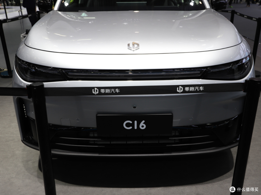 零跑C166座中大型SUV