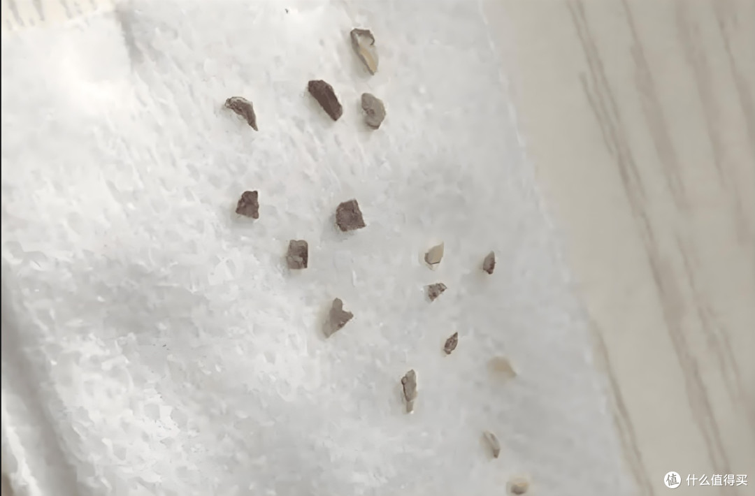 牙结石烦恼?试试这招,轻松告别黄牙!