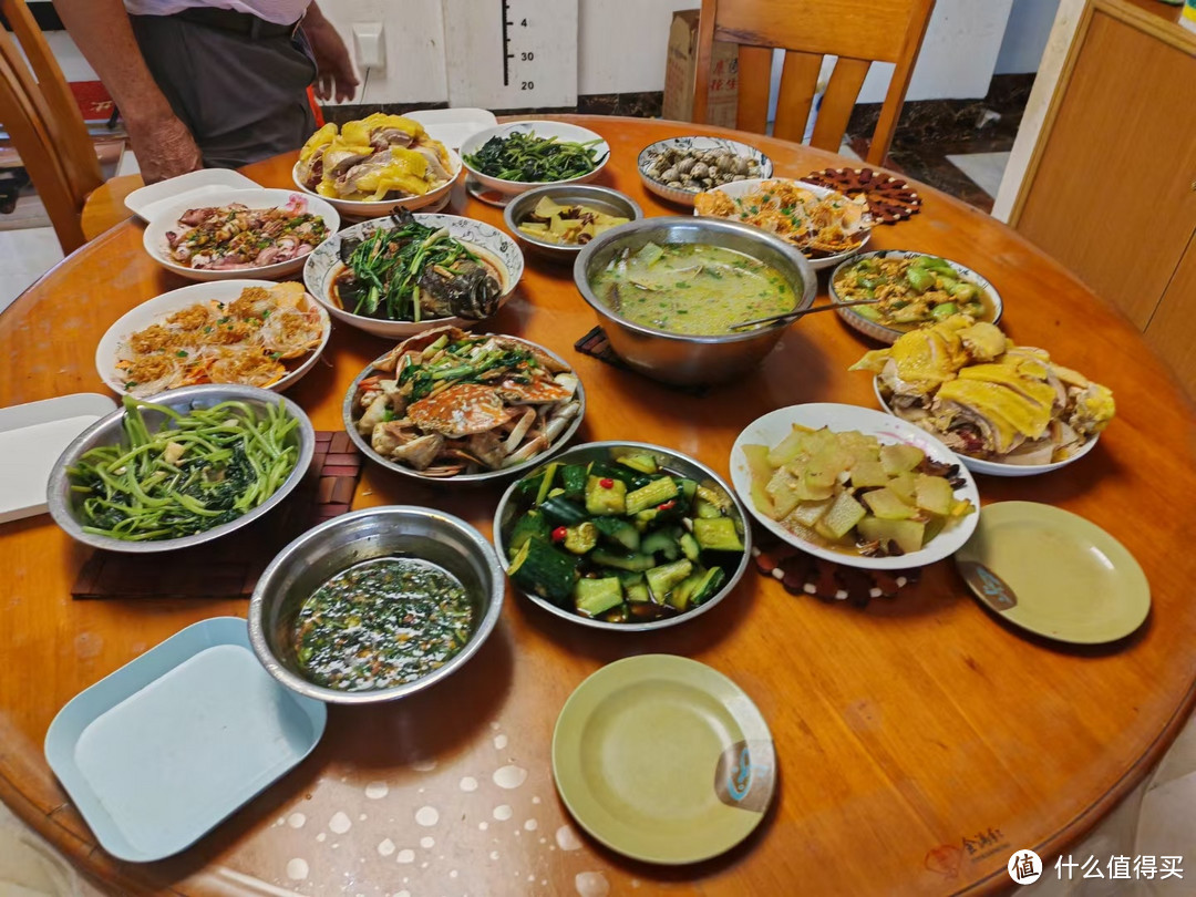 中秋佳节给家人准备一桌团圆大餐庆祝庆祝！