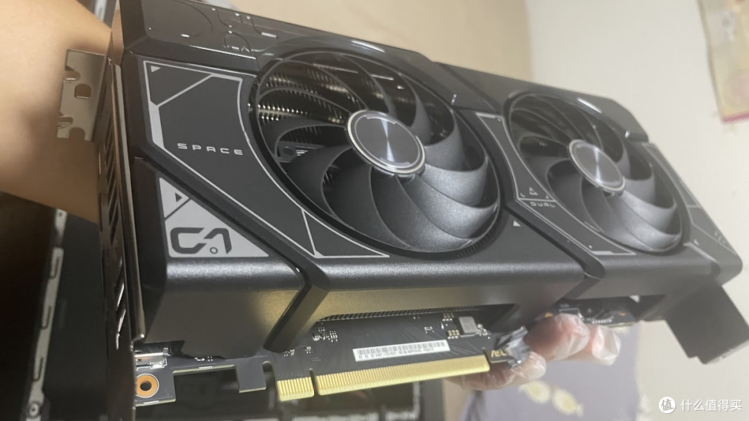 华硕自家的DUAL 4070双风扇版