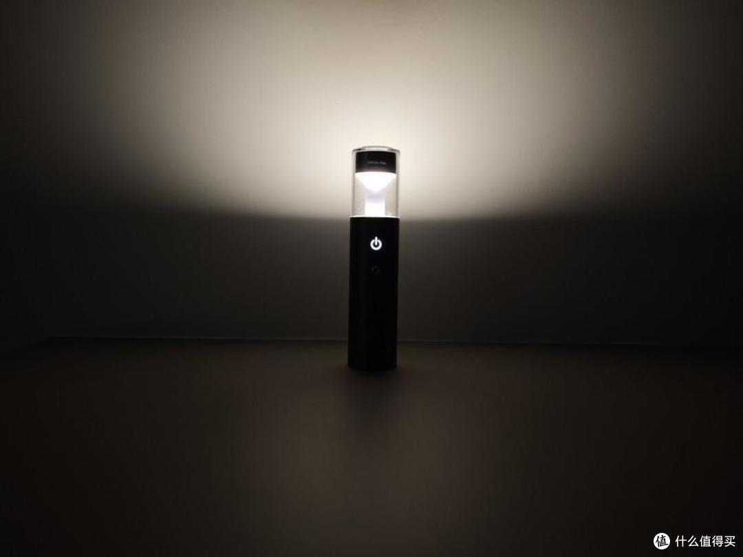 米家多功能便携手电筒:大能量的小身材手电筒,让黑夜不再黑暗
