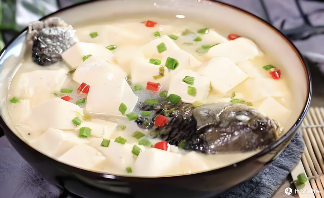 🐟鲜掉眉毛的【鲫鱼豆腐汤】,一整个爱住😋