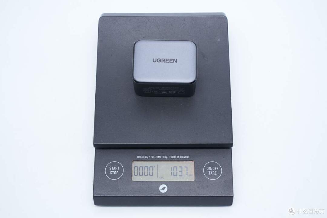 拆解报告:UGREEN绿联65W氮化镓快充充电器X550