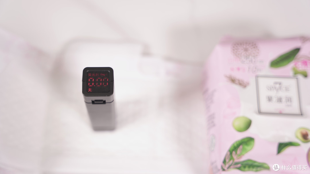 姨妈巾怎么选？10款超薄日用卫生巾横评，竟然不是越贵的越好用！