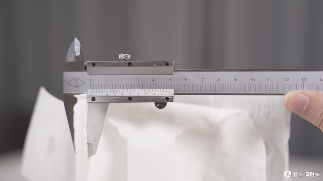 姨妈巾怎么选？10款超薄日用卫生巾横评，竟然不是越贵的越好用！