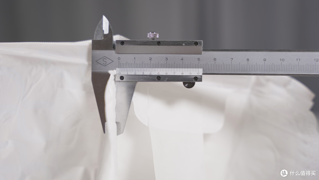 姨妈巾怎么选？10款超薄日用卫生巾横评，竟然不是越贵的越好用！