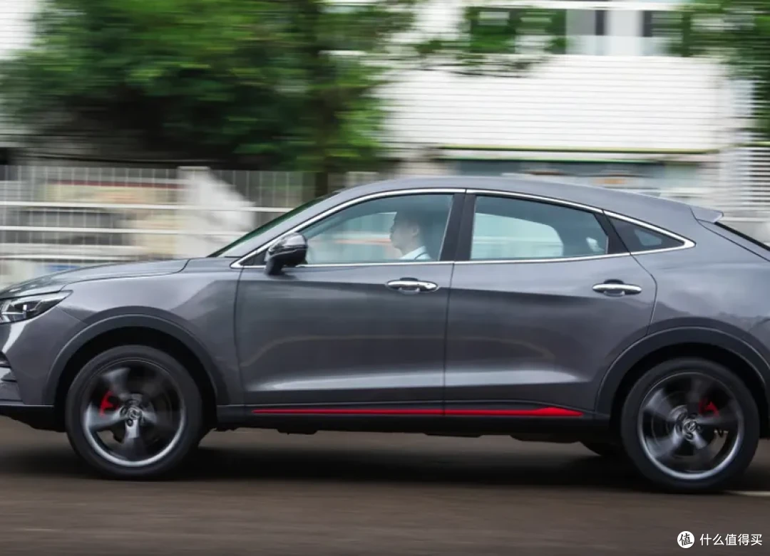 这款中型SUV,20万的品质只卖10万