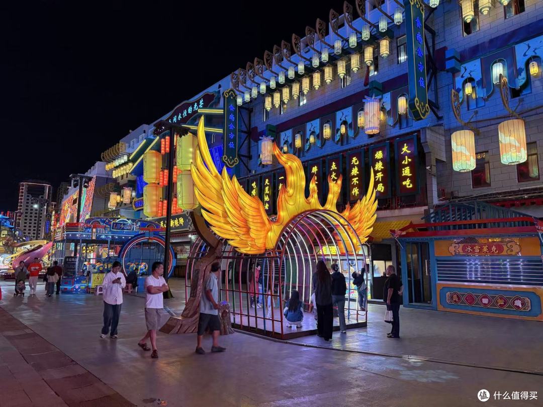 手持iPhone15和16两代 Pro Max 聊聊使用感受的差异