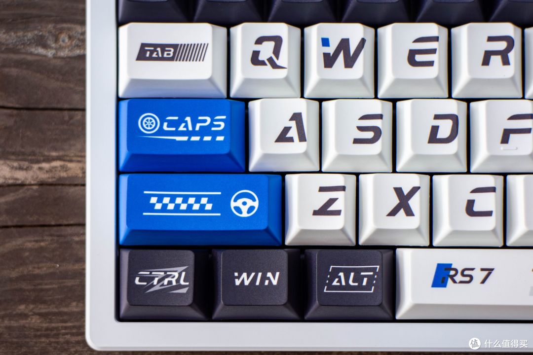 卷王思路，颜值拉满，夏日限定！ATK RS7磁轴机械键盘