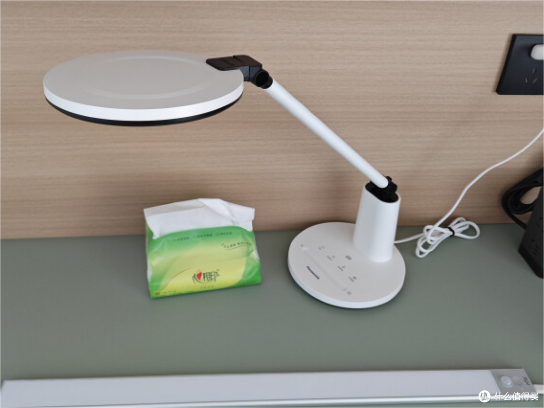 孩子用的台灯哪个牌子好？实测五款央视公认最好的护眼灯