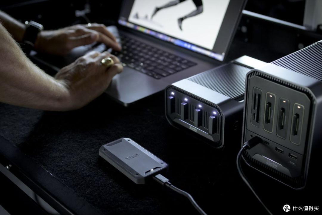 闪迪大师 PRO-G40 SSD 外置固态硬盘,数据安全的强力保障,工作效率的助推利器!