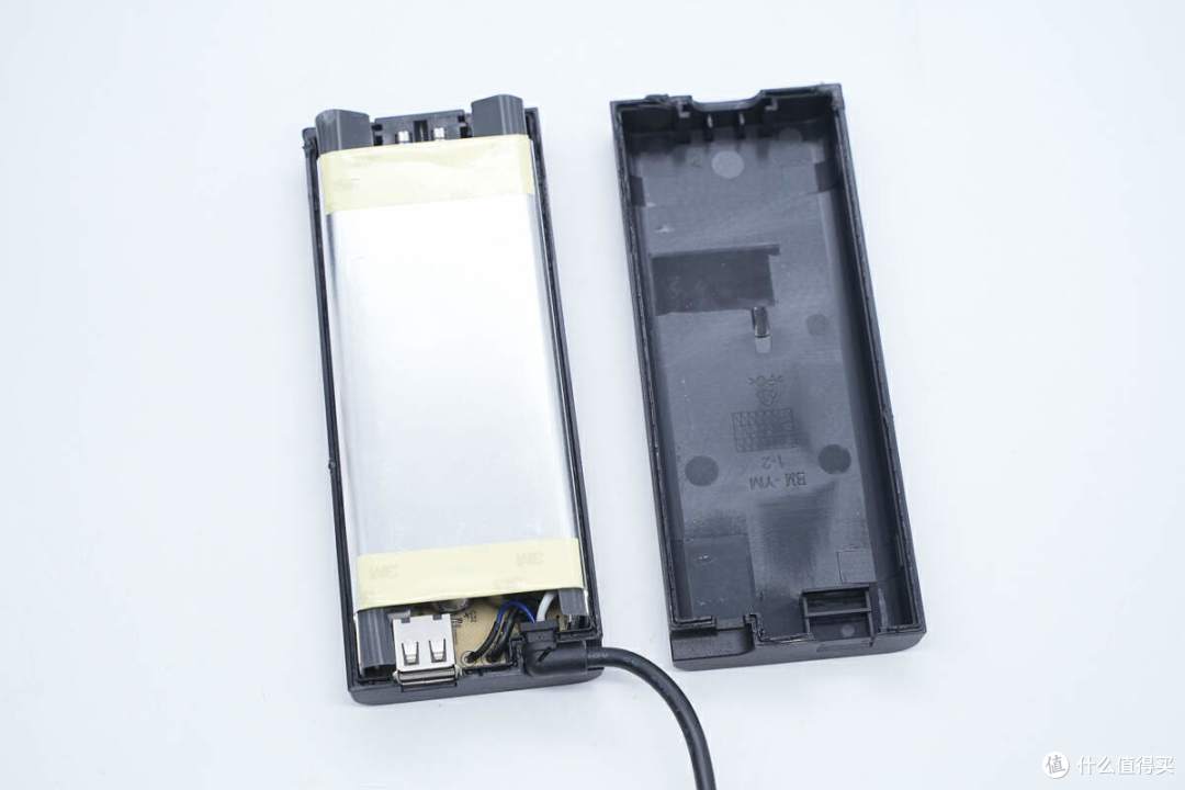 拆解报告:DJI大疆86W电源适配器CDX170-90