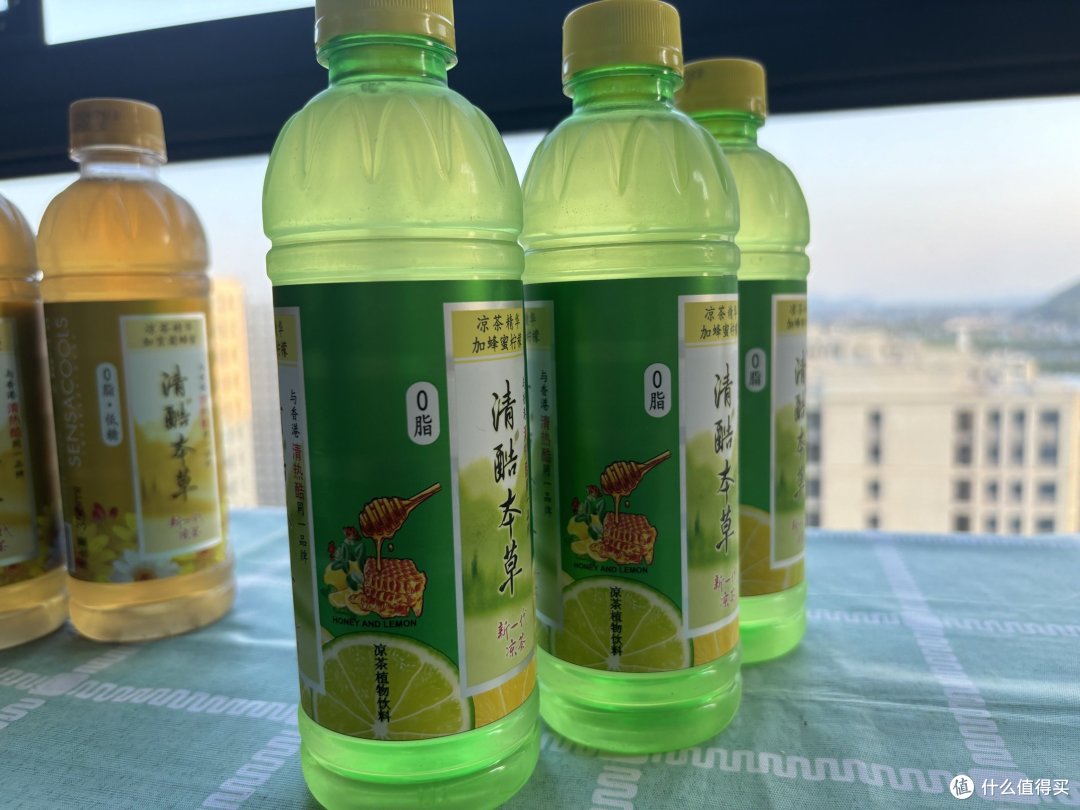 清爽解腻,清酷本草凉茶植物饮料测评!