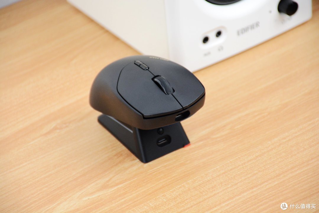 高达8K回报率!双模+轻量化+无线充:雷柏VT1Pro Max鼠标评测