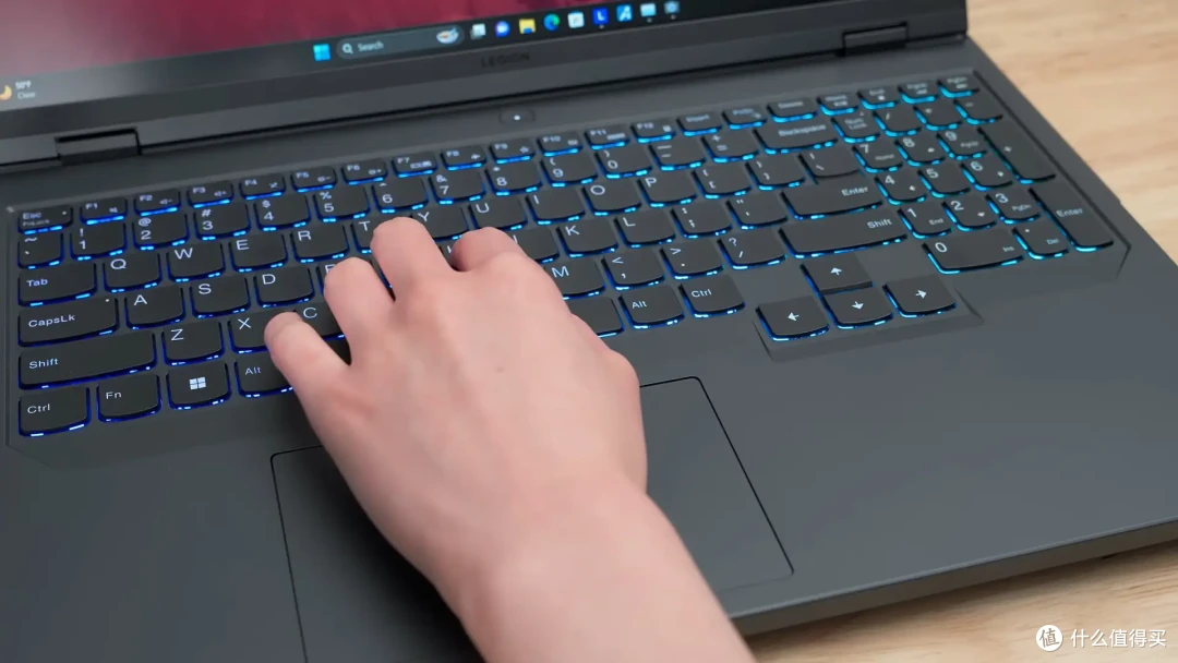 拯救者系列的甜品本 R7000 2024体验 R7-7840H+RTX4060 预算有限相当合适