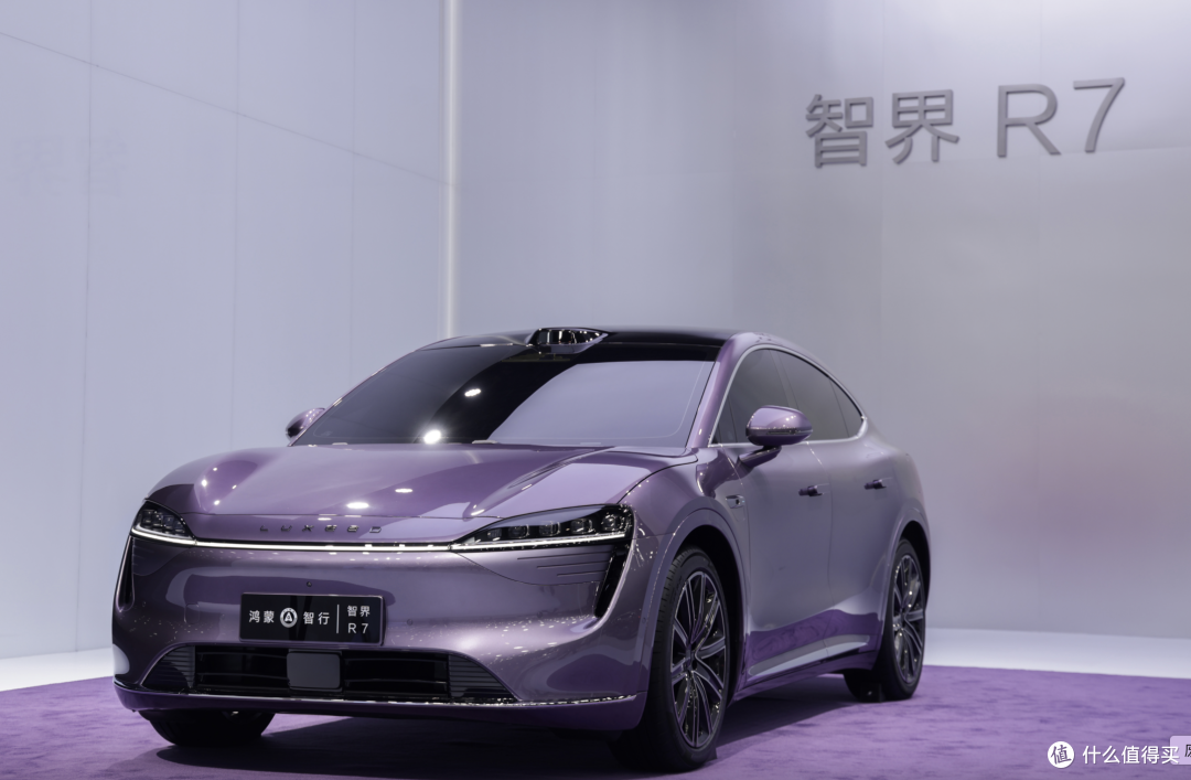未来已来:智界R7引领智能SUV新潮流