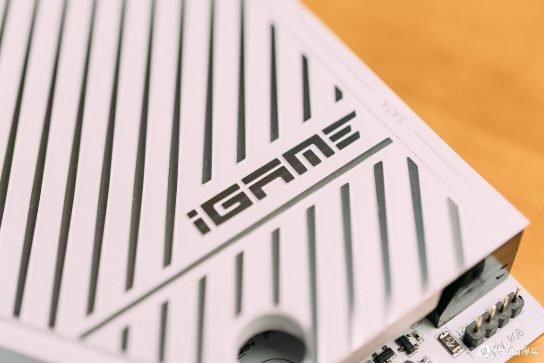 iGame Z790D5 VULCAN火神评测：豪华度拉满，挖掘酷睿i9新潜能