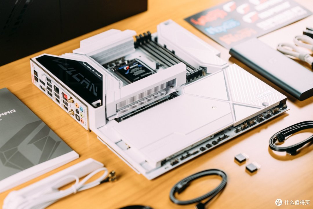 iGame Z790D5 VULCAN火神评测：豪华度拉满，挖掘酷睿i9新潜能