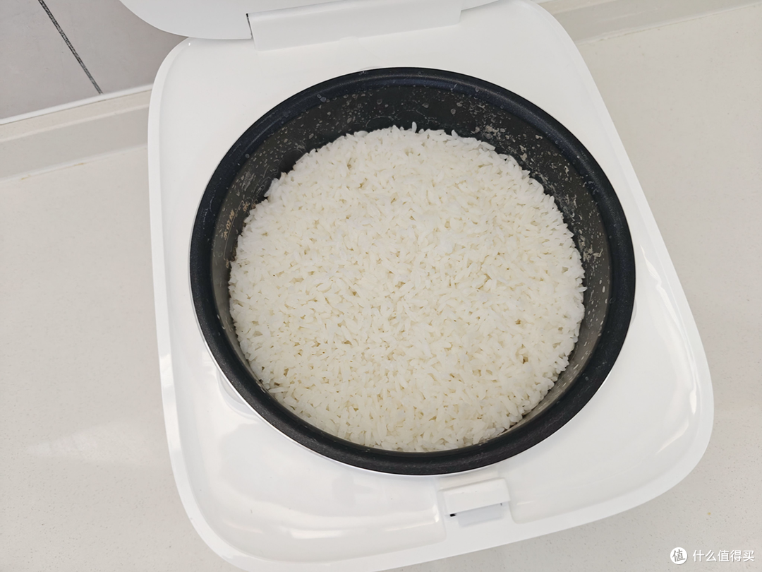瞄向年轻人的厨房,小米杂货铺又上新品,米家首款IH电饭煲体验