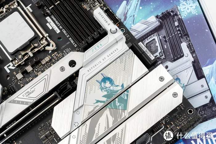 冷艳冰白——华硕 Z790 吹雪 S + 索泰 4070TI SUPER 月白 + 安耐美 PANO D58 装机分享