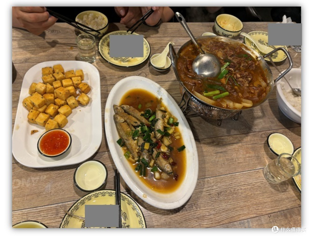 大多是外地游客用餐，也许本地人有更好的去处。