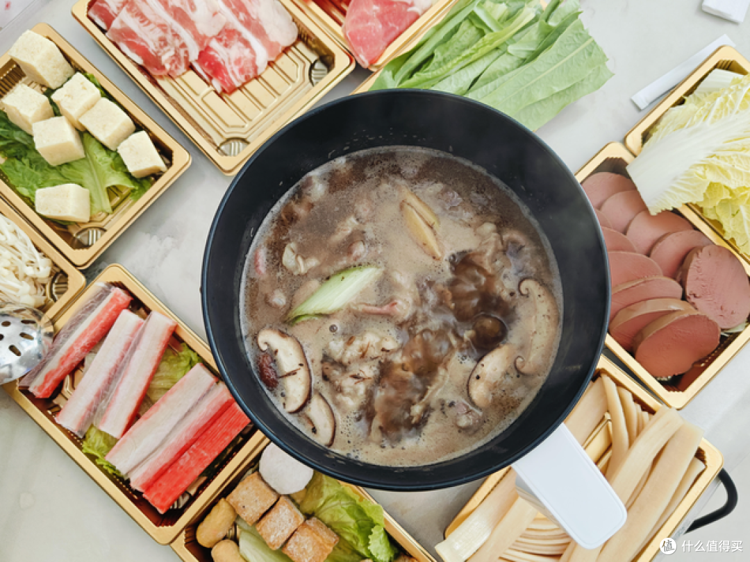 米家多功能电煮锅1.5L：年轻人厨房的高效烹饪伙伴