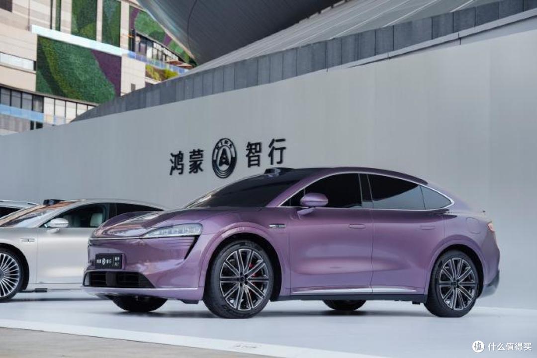 华为、极氪、蔚来,围猎特斯拉Model Y