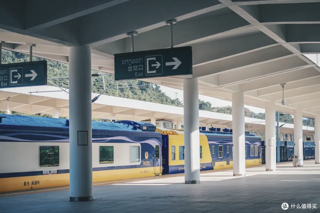 首发!中国首列跨境旅游列车,颠覆你对火车旅行的认知