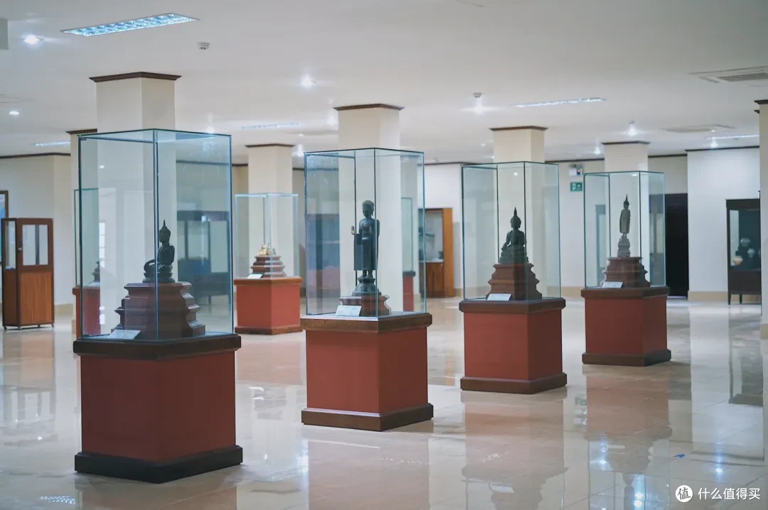 首发!中国首列跨境旅游列车,颠覆你对火车旅行的认知
