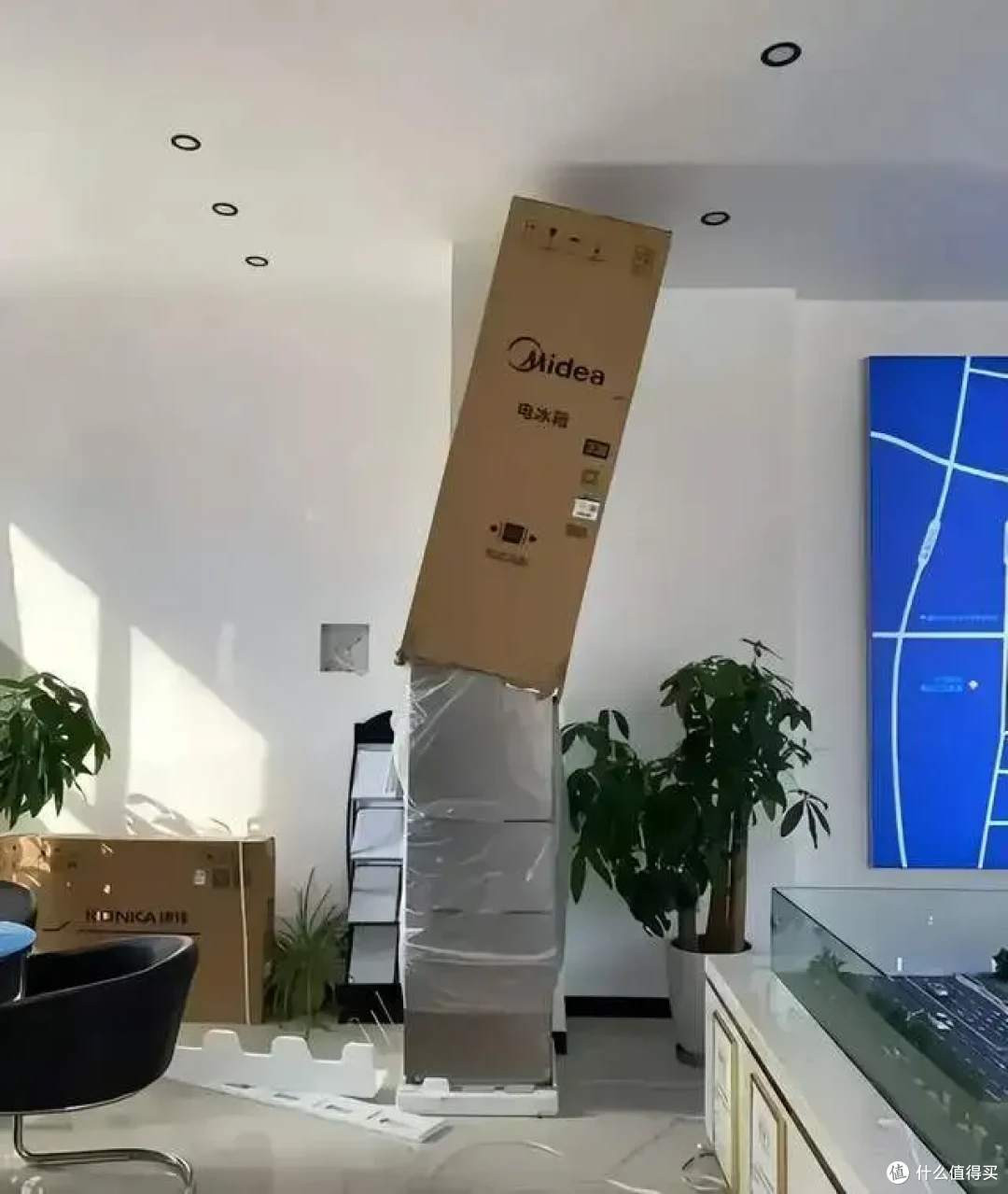 用旧的冰箱可别扔，放卧室里，比卖掉还值钱！可惜许多人不懂！