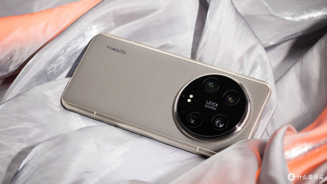雷军“机皇”突降1344元,1英寸徕卡+骁龙8Gen3,售价更亲民了