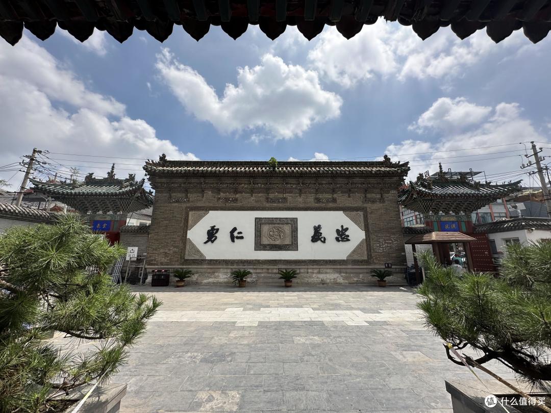 暴雨过后的开封铁塔-大宋武侠城看打铁花-杨家将天波杨府
