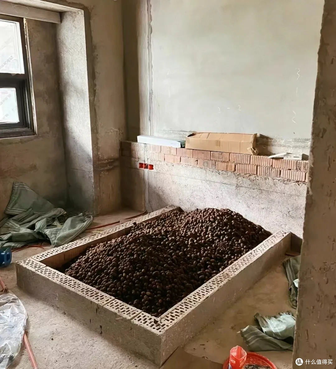 笑点满满!小伙装修竟成大型翻车现场,网友:一般我不笑,但这次喷饭了!