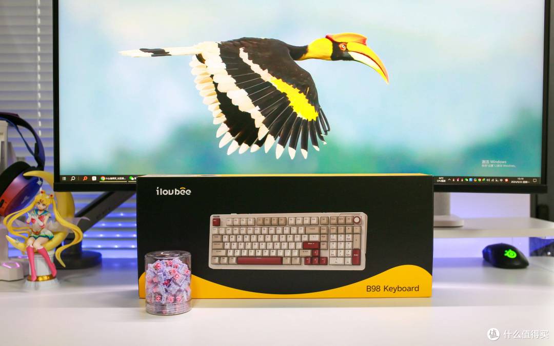 打字新体验:iLovbee B98 机械键盘测评,复古风与现代科技的完美结合