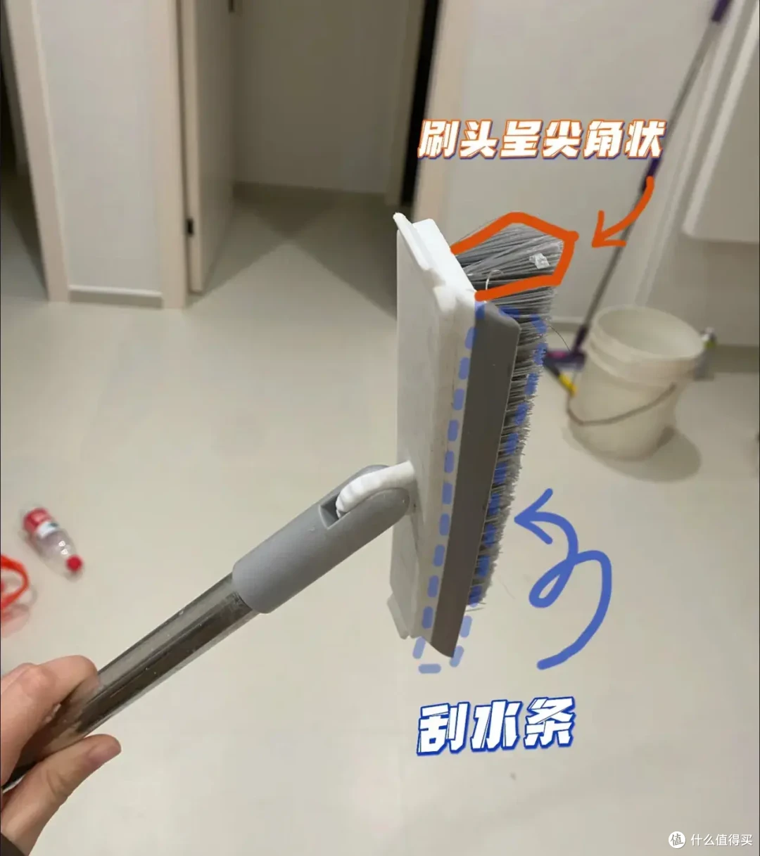 帮老妈收了几次快递被惊呆：现在老人都这么潮了？年轻人自愧不如
