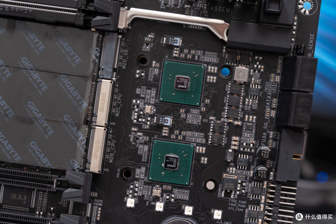【首发】全面迎接AMD 9000系列,技嘉 X870E 超级雕 新鲜评测