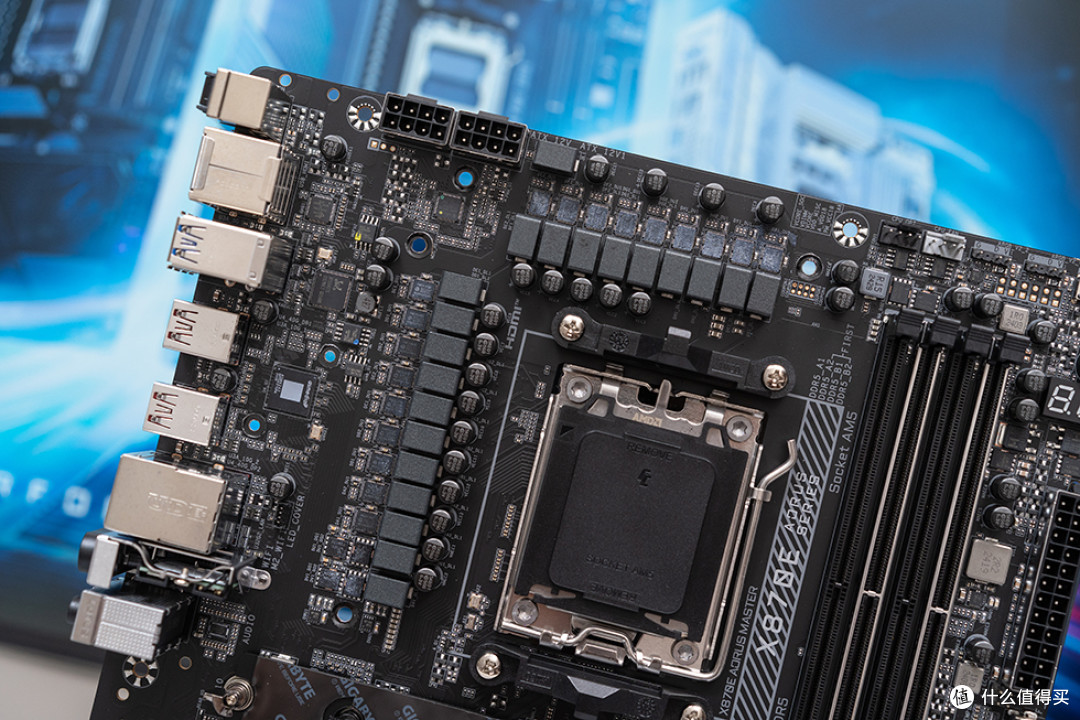 【首发】全面迎接AMD 9000系列,技嘉 X870E 超级雕 新鲜评测