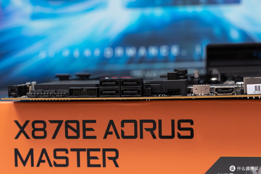 【首发】全面迎接AMD 9000系列,技嘉 X870E 超级雕 新鲜评测