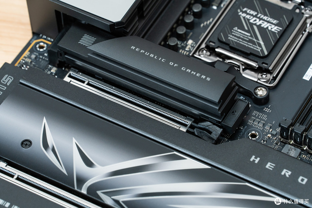 华硕X870E HERO+AMD 9900X,完美兼顾游戏与生产力的DIY主机它来了!