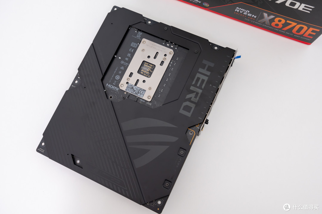 锐龙9000系的终极搭档,纯血ROG X870E HERO 是你的心头好吗?